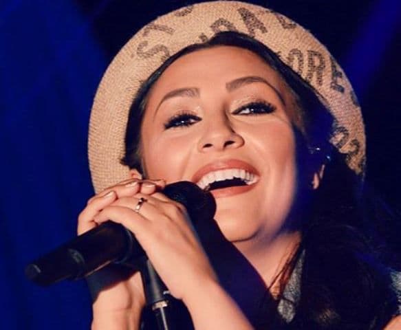 I-a explodat tariful! Câți bani aduce Andra acasă după un concert