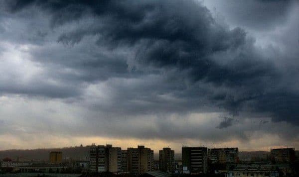 COD GALBEN de furtuni şi grindină! Se întâmplă acum! Vezi zonele afectate!