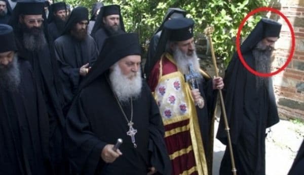 Fiul unui mare actor dorohoian a ales viaţa monahală, tocmai pe muntele Athos - FOTO