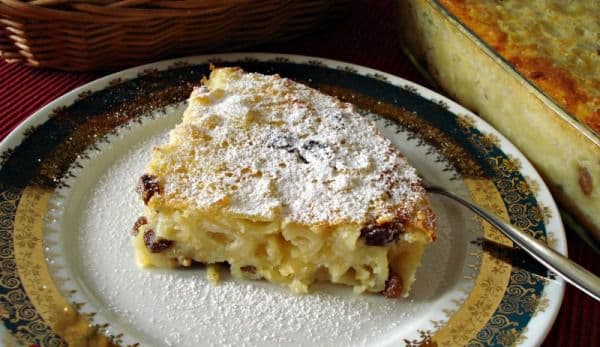 Budincă de paste cu brânză dulce şi zmeură