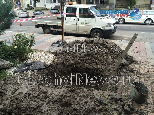 Avarie la conducta de apă pe strada Spiru Haret din Dorohoi. Vezi zonele afectate! - FOTO