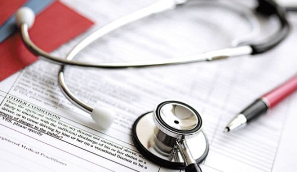 Anomalia din sistemul de sănătate: De ce o simplă consultaţie costă 150 de lei la clinicile private, iar CNAS dă 20 de lei?