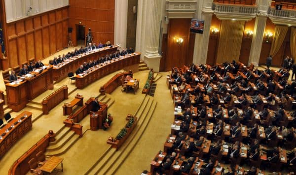 Un senator botoșănean a anunțat că își va da demisia din parlament