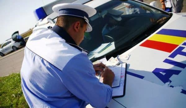 Tupeu de nedescris. Un tânăr din Dorohoi s-a urcat la volan fără permis de conducere!