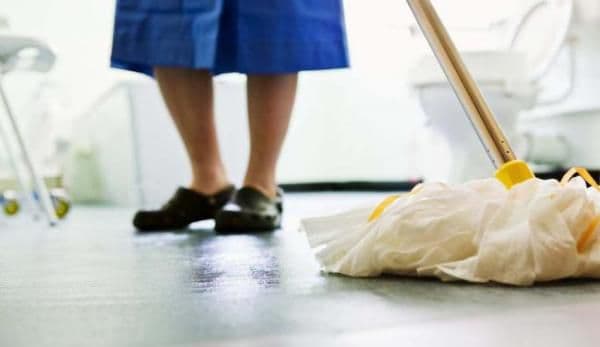 Reguli noi impuse spitalelor cu privire la curăţare, dezinfecţie şi sterilizare