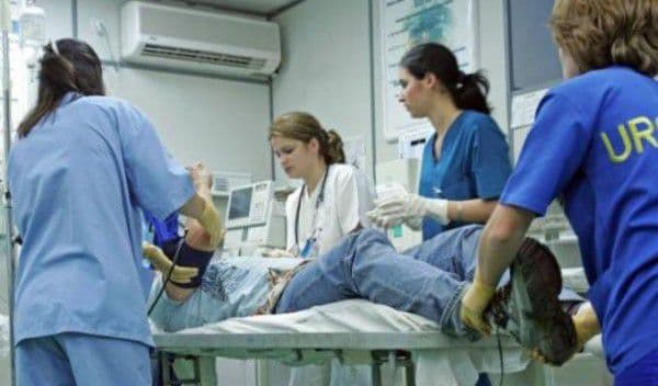 Accident de muncă la Botoșani! Angajat al unei societăți accidentat în timp ce căra un colet!