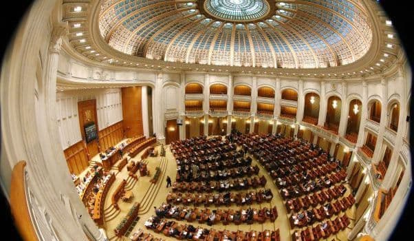 Surpriza toamnei: Parlament cu doar trei partide
