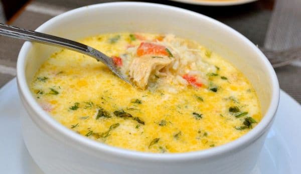 Ciorbă de pui a la grec