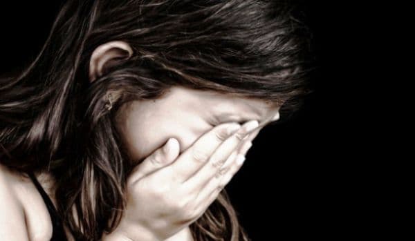 Fetiță româncă de 13 ani umilită în fața clasei în Spania: Pleacă în nenorocita ta de țară