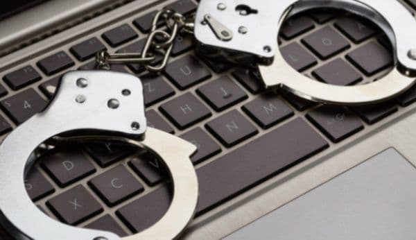 Un hacker român a fost condamnat la trei ani de închisoare în SUA