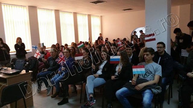 Ziua Europeană a Limbilor sărbătorită de elevii Liceului „Regina Maria” Dorohoi - FOTO