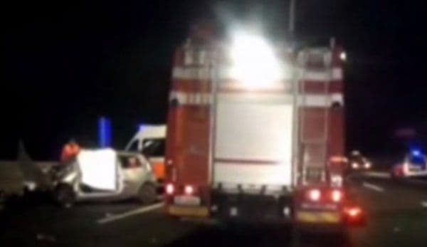 CUMPLIT! O româncă de 25 de ani şi-a filmat propria moarte, pe o şosea din Italia