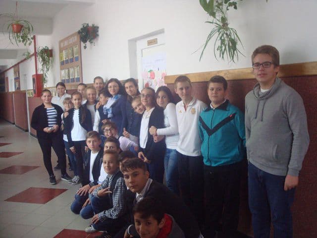 Ziua Internaţională a Educaţiei la Şcoala Gimnazială Nr. 1 Dorohoi - FOTO