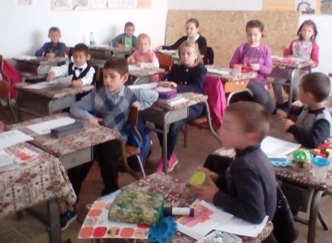 ZIUA EDUCAȚIEI sărbătorită la Școala Gimnazială „Dimitrie Romanescu” Dorohoi - FOTO