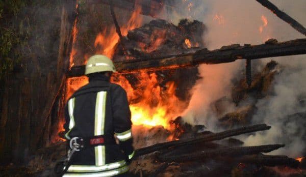 Peste 200 de incendii în doar șase luni. Atenţie! Neglijenţa poate ucide!
