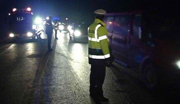Inconștient! Avea permisul anulat de doi ani, dar, s-a urcat băut la volan și a produs un accident