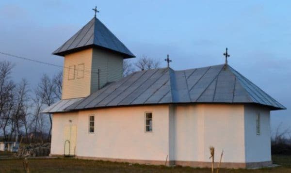 Credincioşii sunt invitaţi la resfinţirea Bisericii „Sfinții Apostoli Petru și Pavel” din Putrida, Dorohoi