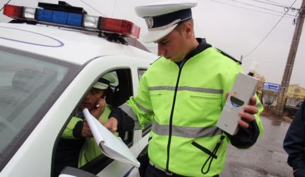 Inconștiență sau tupeu? Vezi ce alcoolemie avea un șofer depistat în trafic!