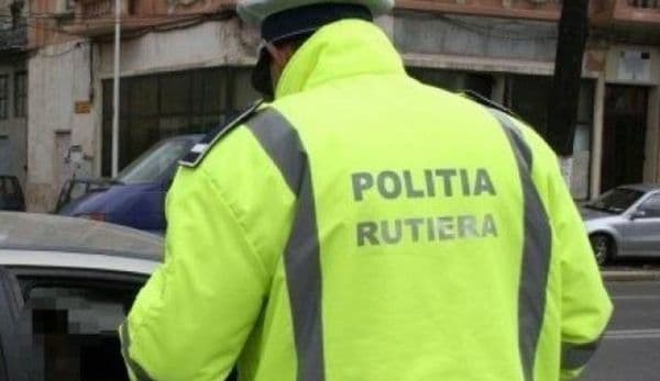 Șofer în stare de ebrietate a lovit cu mașina o minoră care de deplasa pe trotuar