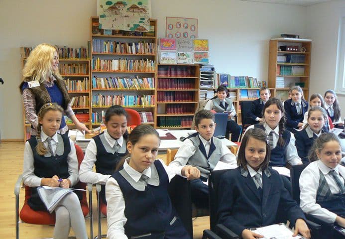 Elevii Școlii Cornerstone din Dorohoi, pe urmele creației sadoveniene - FOTO