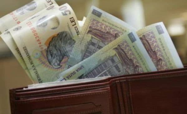 CCR a decis: Ce bugetari primesc mai mulţi bani la salariu