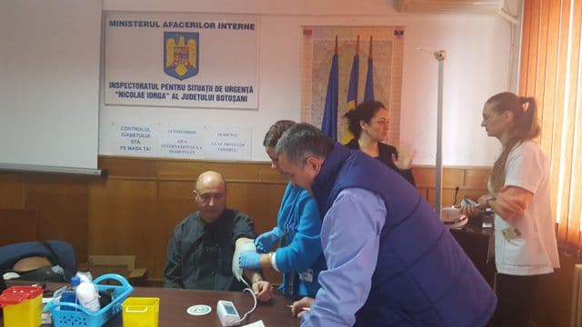 Pompierii botoşăneni de Ziua Mondială a Diabetului – „Cu privirea pe diabet”