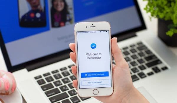 Facebook lansează Rooms, grupuri publice de discuții pe diferite teme
