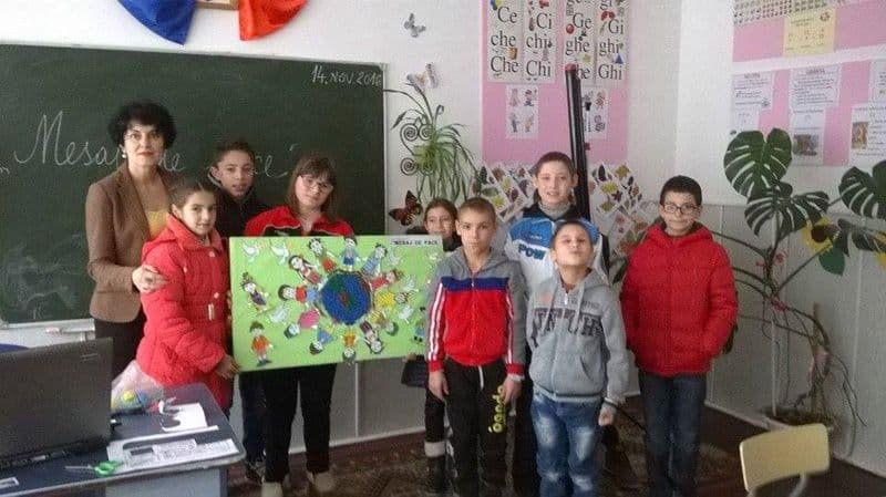 „Mesaj de pace” la Liceul Tehnologic Special „Ion Pillat” Dorohoi - FOTO