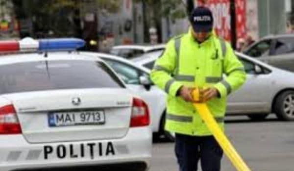 Neatenția la volan face victime! Femeie lovită de o mașină pe trecerea de pietoni!