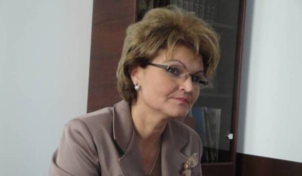 Mihaela Huncă: „Vreau să avem salarii decente pentru dascălii noștrii și un învățământ de calitate pentru tinerii din toată țara”
