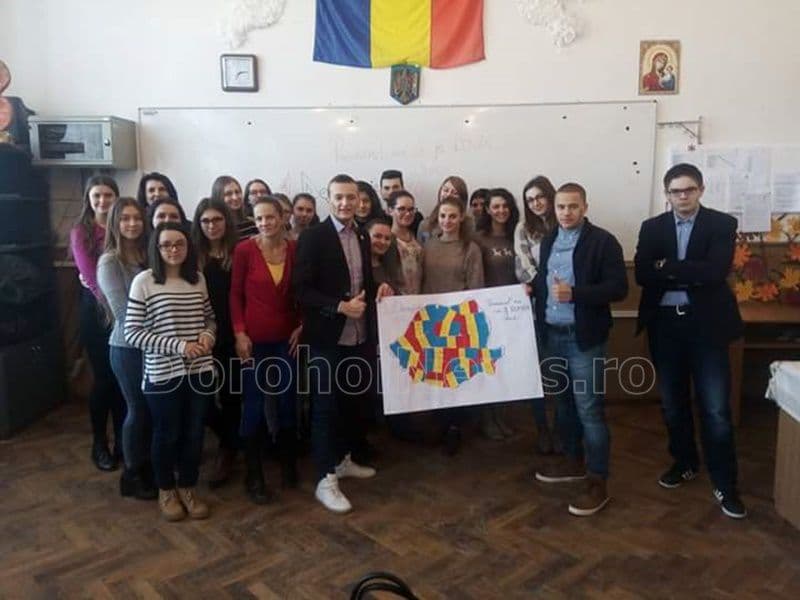 Colegiul Național „Grigore Ghica” sărbătorește Ziua Națională a României - La mulți ani, România! La mulți ani, dragi români!