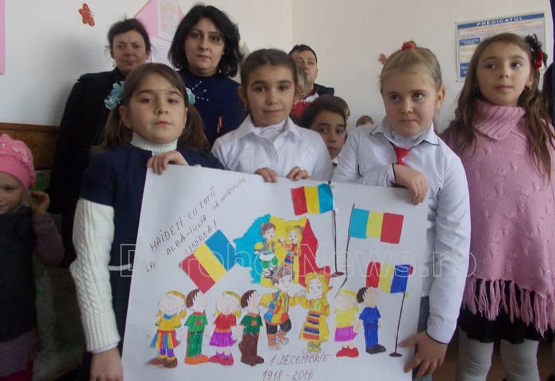 Elevii și cadrele didactice din cele cinci structuri ale Școlii Gimnaziale Hilișeu-Horia au sărbătorit Ziua Națională - FOTO