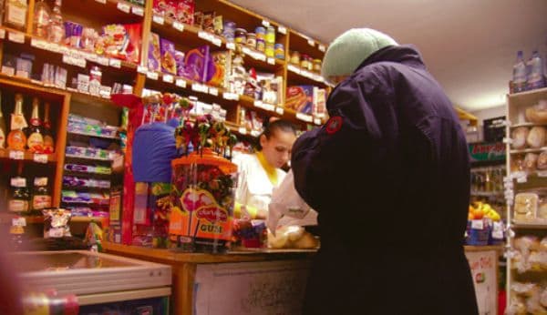 Bărbat din Suharău cercetat după ce a sustras bani dintr-un magazin mixt