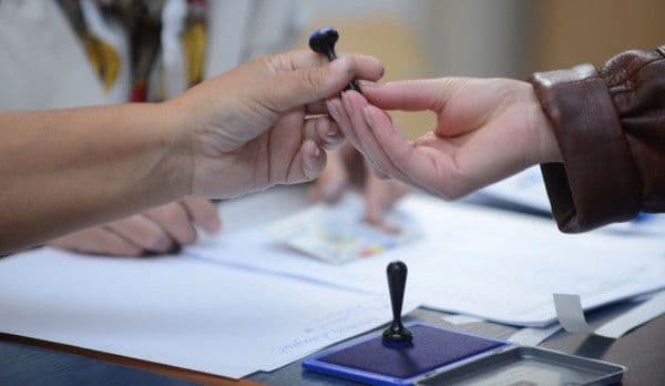 Alegeri parlamentare 2016 – Cine poate vota, la alegerile parlamentare 2016?