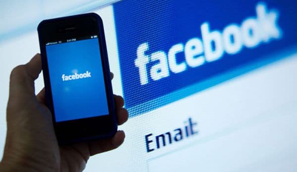 Cum îți dai seama că o știre de pe Facebook este falsă, înainte s-o citești 