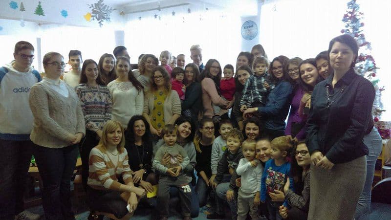 „Mesagerii” lui Moş Crăciun în vizită la Grădiniţa Nr. 10 Dorohoi - FOTO