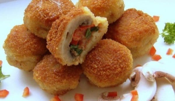 Ciuperci umplute pane
