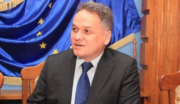 O funcționară de la Serviciul Permise Auto, care a refuzat șpagă, va fi premiată de prefect