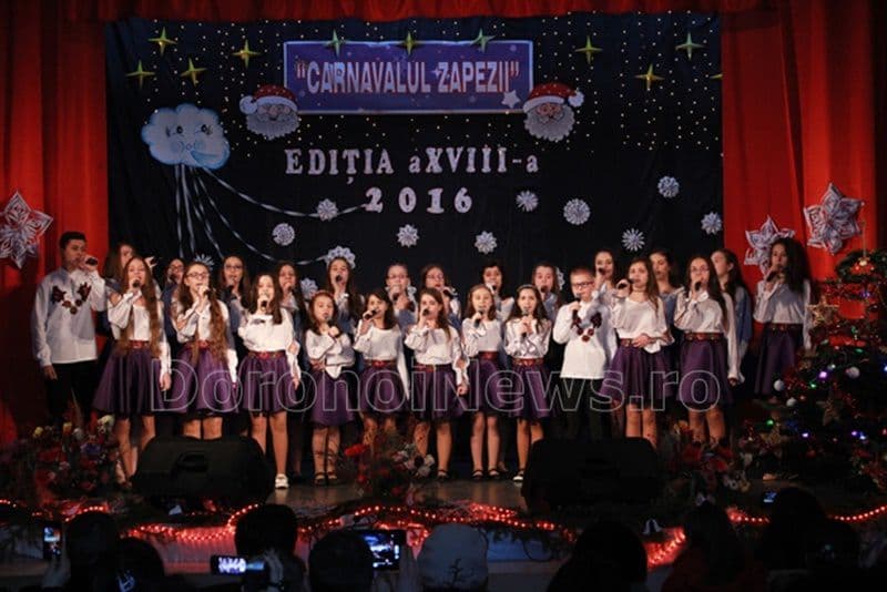 Acorduri muzicale de sărbătoare, teatru și pași de dans la partea modernă a „Carnavalului Zăpezii” 2016 - FOTO
