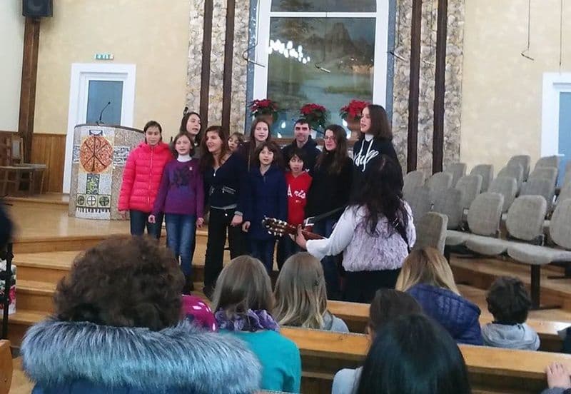 Sofia Vicoveanca a adus daruri copiilor din Dorohoi - FOTO