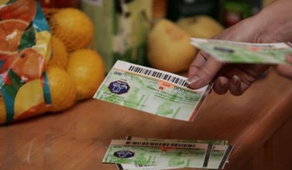 DAS Dorohoi a început distribuirea tichetelor sociale pentru pensionari, persoane cu handicap și cei cu venit minim garantat