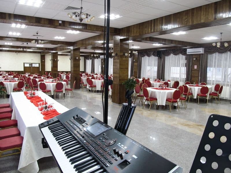 NOU în municipiul DOROHOI! S-a deschis Restaurantul Super Splendid - GALERIE FOTO