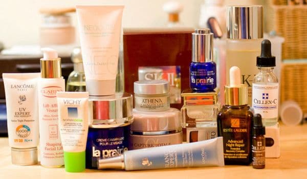 Pe toate produsele cosmetice scrie asta. Ce inseamna simbolul mic de pe eticheta