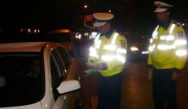 Inconștiența la volan! A plecat la plimbare cu mașina deși nu deținea permis de conducere!