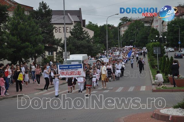 Parada Mugurelul 2016_01