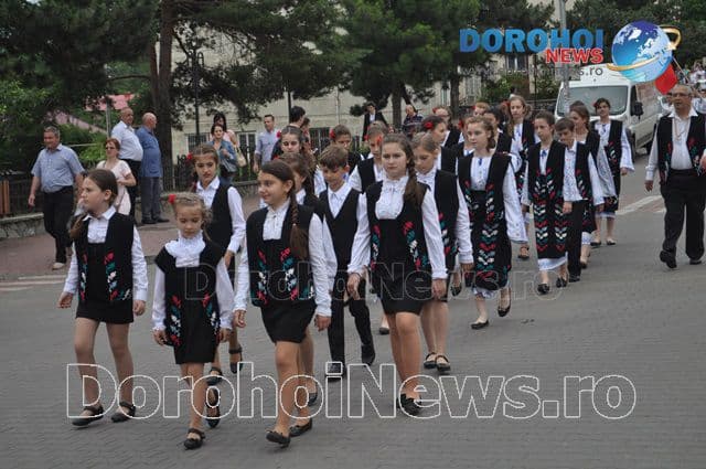 Parada Mugurelul 2016_10