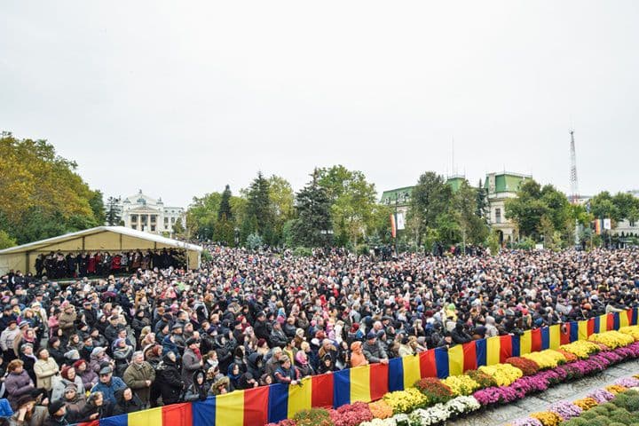 hramul Sfintei Cuvioase Parascheva de la Iasi 004