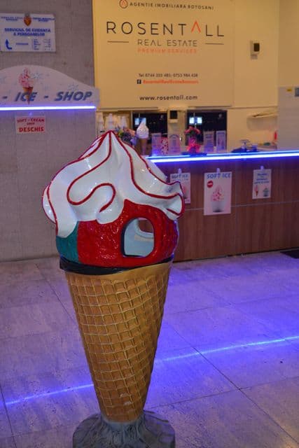 Gelateria Like Ice Shop