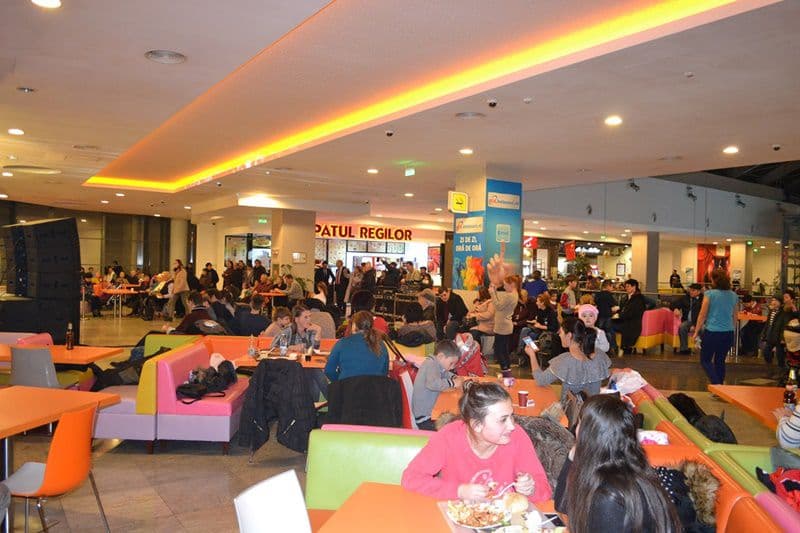 uvertura mall 1 decembrie 007