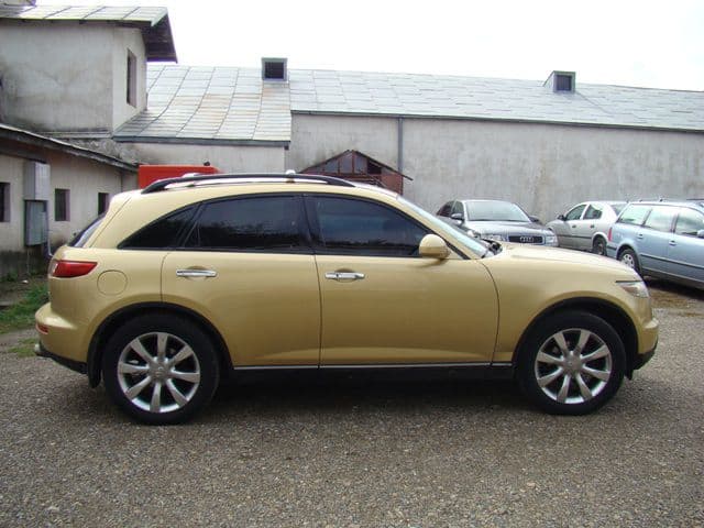 Infiniti declarat furat (3)